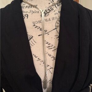 Wet Seal Silvertone choker style plunge fringe necklace. Fringe is about 7 inch